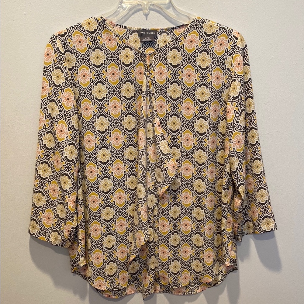 Van Heusen Floral Patterned Women's Top large